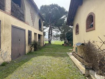 CASA SEMINDIPENDENTE A ACQUI TERME