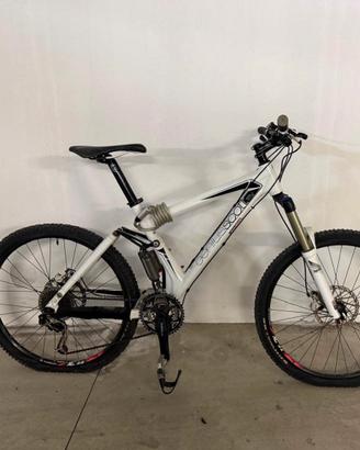 Mountain bike scott genius 50
