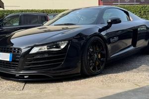 Audi R8 allestimento Full Carbonio