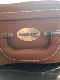 Chitarra privada mp13,permuto anche.