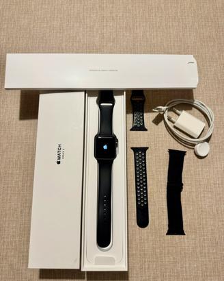 Apple Watch 42mm con accessori