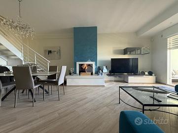 TRIFAMILIARE A GALLIPOLI