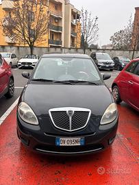 Lancia Y