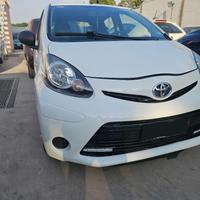 TOYOTA AYGO 1.0 BENZINA CONNECT STRAFULL