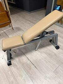 Panca technogym regolqbile