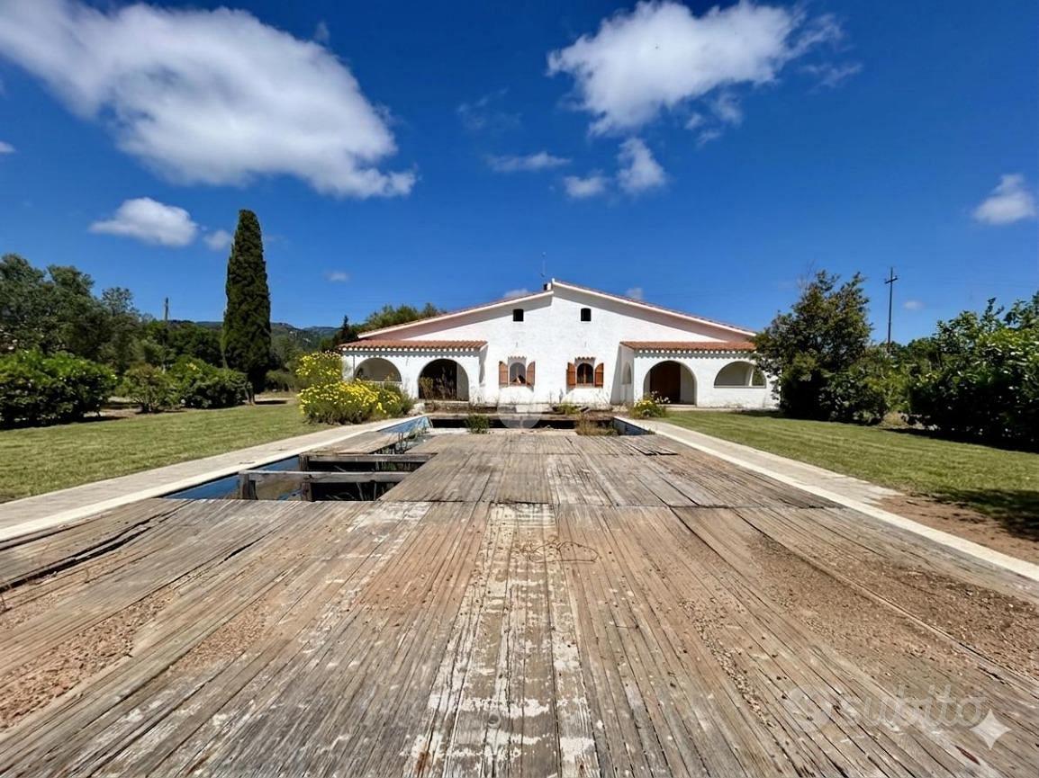 VILLA SINGOLA A PULA - Vista 3