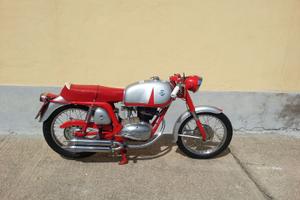 Moto MV Agusta rs 150