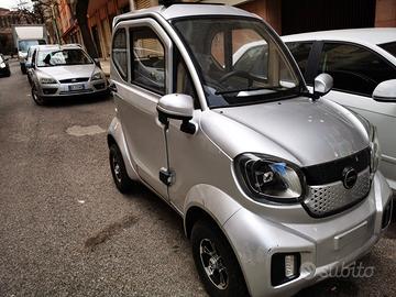 Quadriciclo elettrico  per anziani e disabili