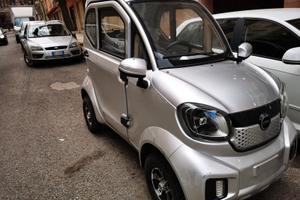 Quadriciclo elettrico  per anziani e disabili