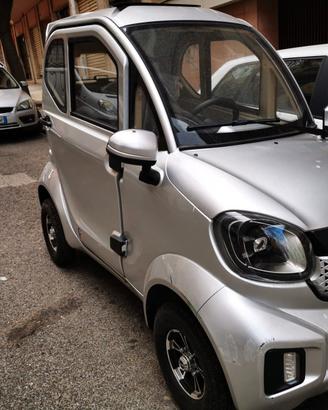 Quadriciclo elettrico