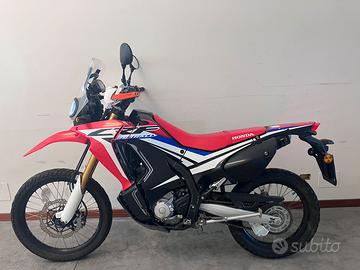 Moto enduro stradale