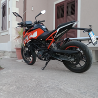 KTM Duke 125