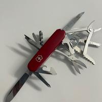 Victorinox Swiss Champ