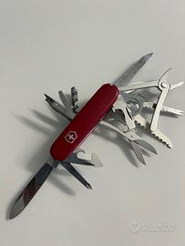 Victorinox Swiss Champ