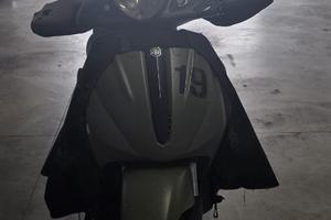 PIAGGIO BEVERLY 500 – ANNO 2003 – BAULETTO + ACCES