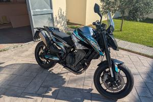 KTM 790 DUKE
