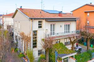 CASA SEMINDIPENDENTE A CARPI