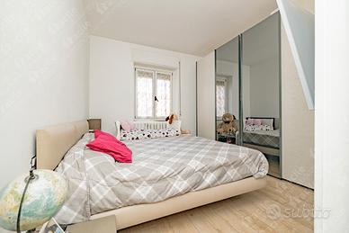 Armadio ante scorrevoli 323L 262H 63P