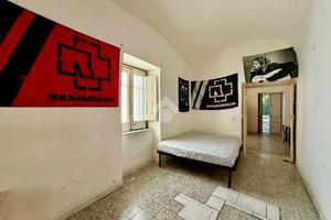 2 LOCALI A BARANO D'ISCHIA