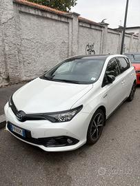 TOYOTA AURIS BLACK EDITION 1.8