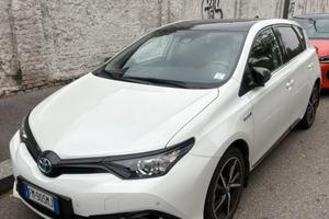 TOYOTA AURIS BLACK EDITION 1.8