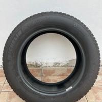 4 gomme Mchelin Crossclimate 185/65 R15 92T usate