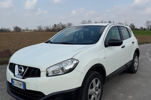 Nissan Qashqai 1.5 dCi DPF Tekna