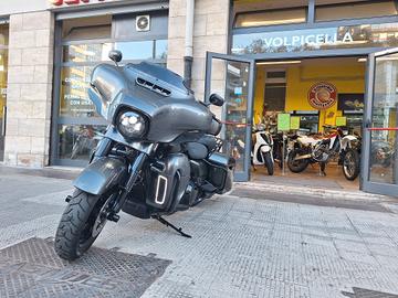 Harley-davidson FLHTK Electra Glide Ultra Limited 