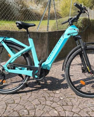 Bici elettrica Bianchi e-Omnia C-Type 2024