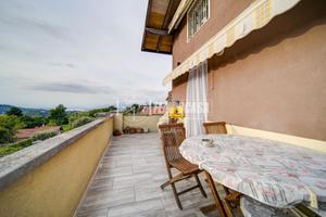 MORAZZONE - TRILOCALE CON TERRAZZO E BOX AD USO IN