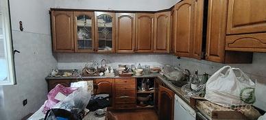 Cucina in legno massello