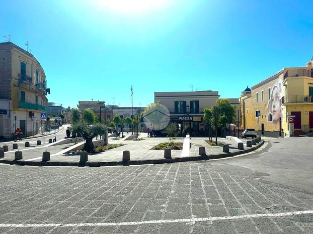 MULTILOCALE A MONTE DI PROCIDA