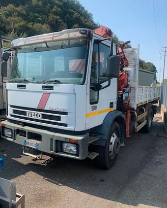Iveco Eurocargo 150E23K ribaltabile con gru