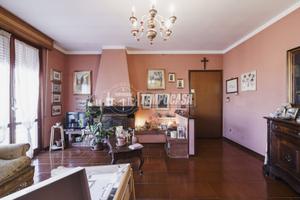 AMPIO QUADRILOCALE A NOCETO