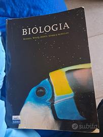 Libro di Biologia universitario