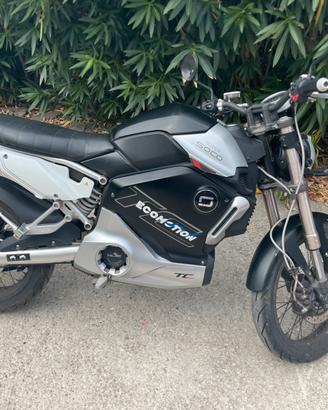 Super Soco TC Max