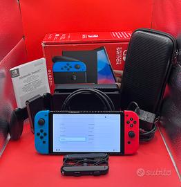 Nintendo switch oled completa originale + custodia