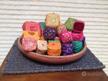 Stock di scatoline in paglia 100pezzi misti