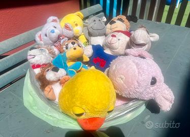 Peluches vari