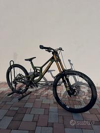Santacruz V10 2026