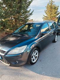 Ford Focus Station Wagon 1.6 tdci Titanium 110cv23