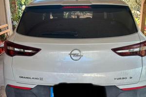 OPEL GRANDLAND X