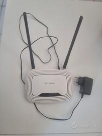 TP-Link TL-WR841N – Router Wireless N 300Mbps