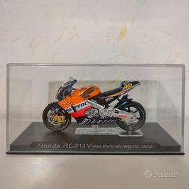 IXO 1/24 Honda RC211V Valentino Rossi MotoGP 2002