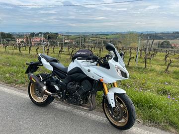 Yamaha Fazer 8