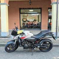 Honda Hornet TUA A 1999€ OPERAZIONE 50%