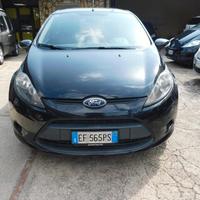 Ford Fiesta 1.4 TDCi 70CV 5 porte Titanium