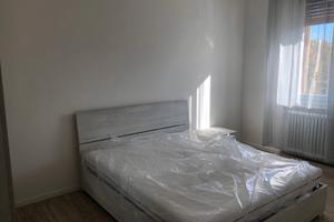 Zona Morane: stanza singola arredata