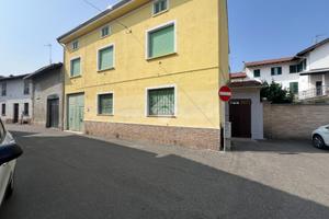 CASA SEMINDIPENDENTE A CASTELLAZZO BORMIDA