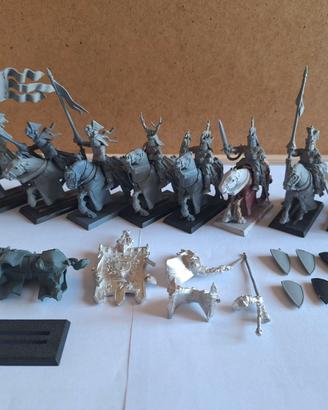 Warhammer Bretonnia cavalieri e portastendardo